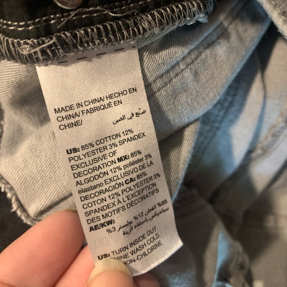 Grey Dot “Secret Stretch” Slim Leg Jeans  { Chicos Size 2 } - Picture 8 of 9